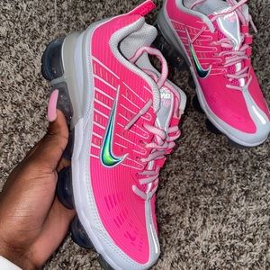 Nike women’s Vapormax